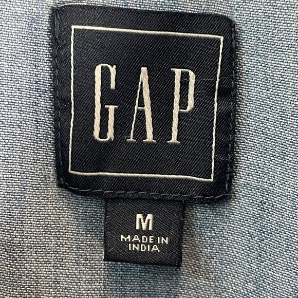 Gap Womens Medium Blue Denim Shirt Pearl Snap Western Cowgirl Rodeo Top - Picture 3 of 10